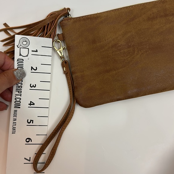 Francesca’s brown suede wristlet w tassel Charging Wristlet Power Bank USB Cord - Picture 4 of 12